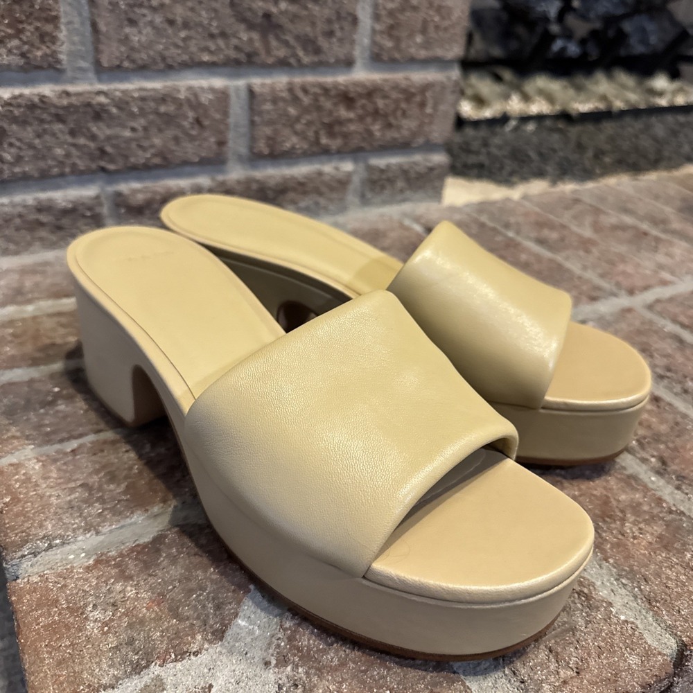 Vince Womens Margo Slip On Chunky Platform Block Heel Sandal Size 9 Tan #447